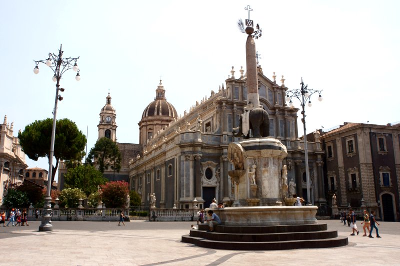 {short description of image}